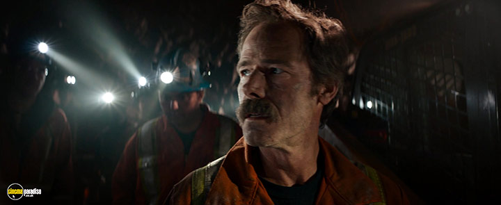 A still #6 from The Ice Road (2021)