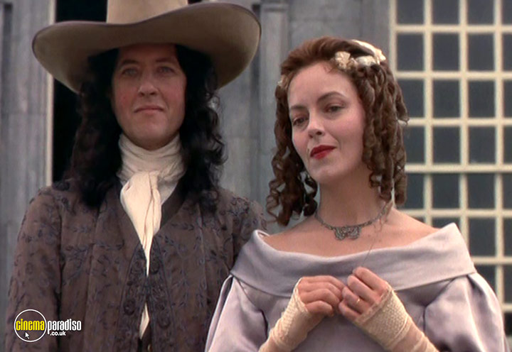 A still #16 from The Serpent's Kiss (1997)