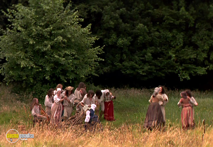 A still #8 from The Serpent's Kiss (1997)