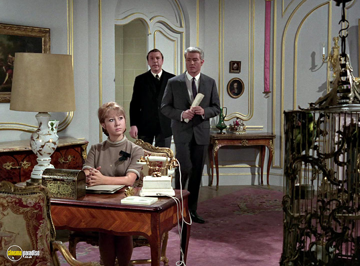 A still #60 from Man in a Suitcase: Series (1968)