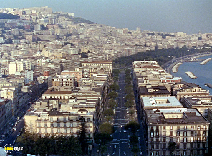 A still #77 from Man in a Suitcase: Series (1968)