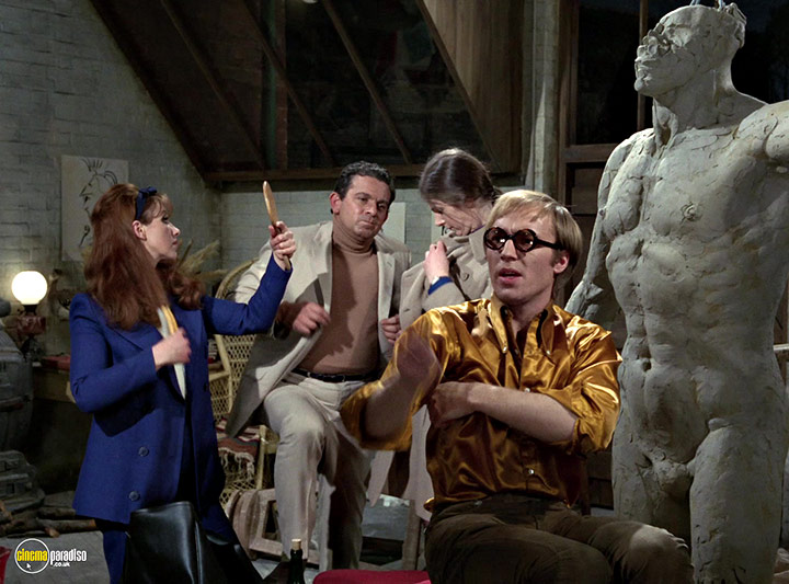 A still #90 from Man in a Suitcase: Series (1968)