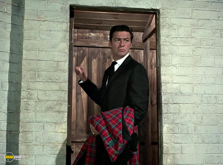 A still #93 from Man in a Suitcase: Series (1968)