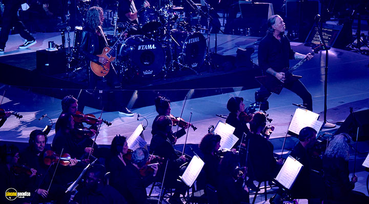 A still #32 from Metallica: S and M 2 (2019)