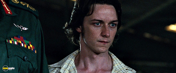 A still #36 from The Last King of Scotland (2006)