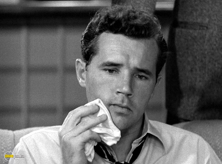A still #3 from The Naked City (1948)