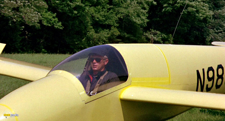 A still #37 from Thomas Crown Affair (1968)