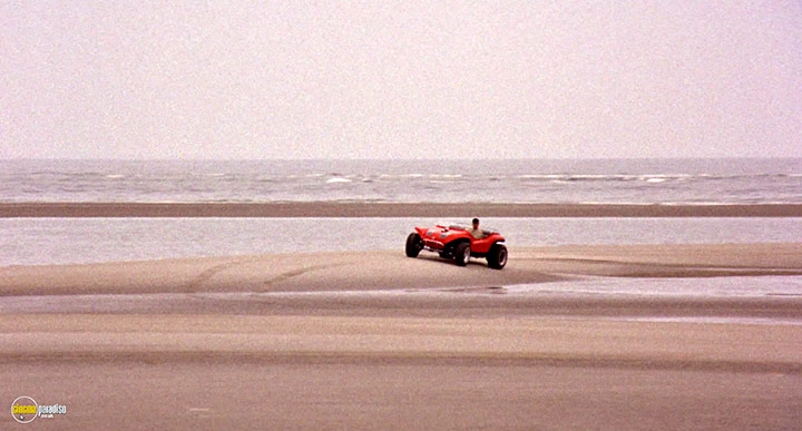 A still #14 from Thomas Crown Affair (1968)