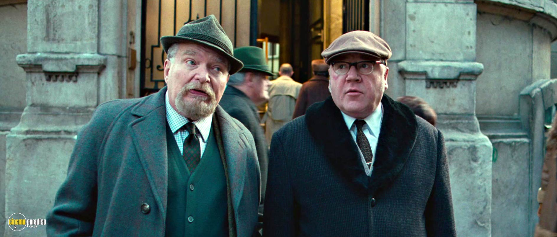 A still from The Hot Potato (2011) 
