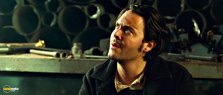 A still #34 from The Hot Potato (2011)