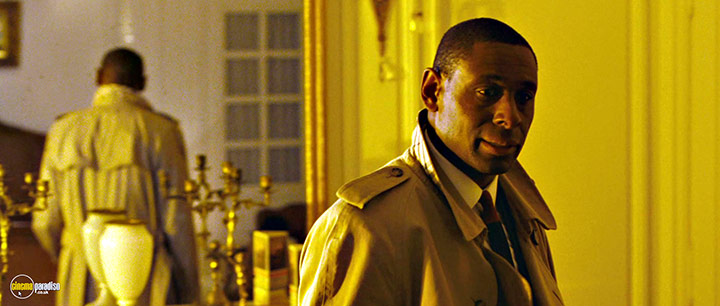 A still #26 from The Hot Potato (2011)