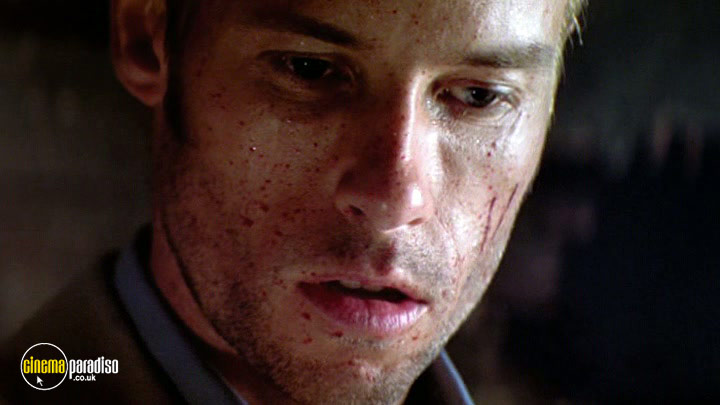 A still #1 from Memento (2000)