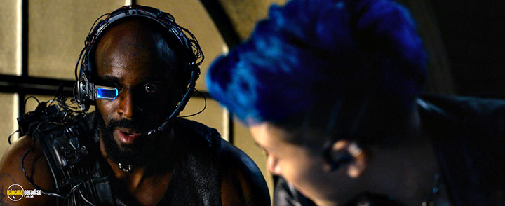 A still #4 from The Matrix Resurrections (2021)