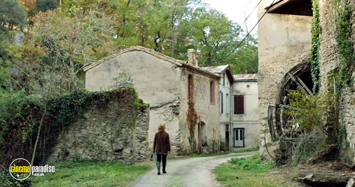 A still #31 from Departure (2015)
