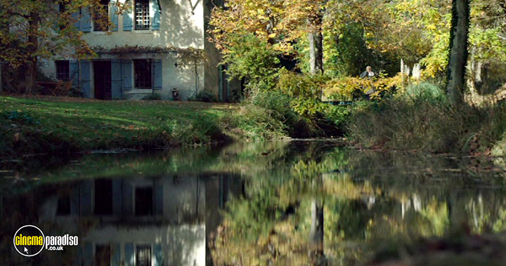 A still #30 from Departure (2015)