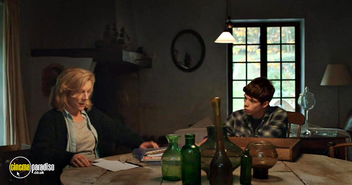 A still #19 from Departure (2015)