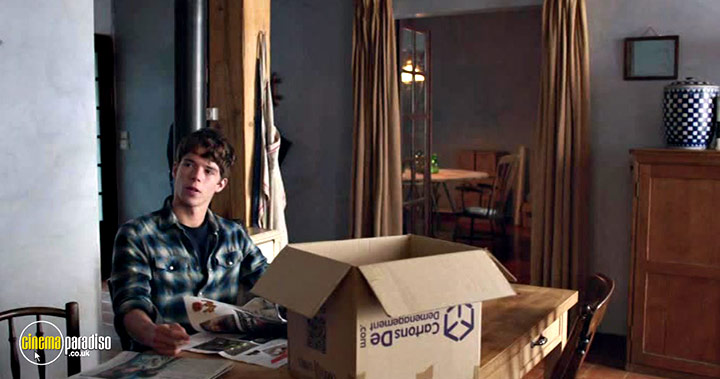 A still #14 from Departure (2015)