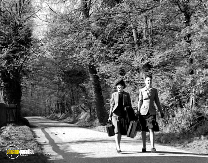 A still #54 from The British Holiday: The Golden Years (2008)