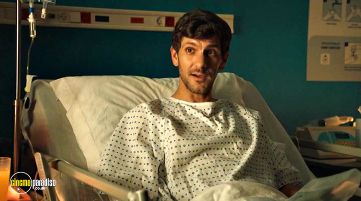 A still #25 from Death in Paradise: Series 11 (2022)