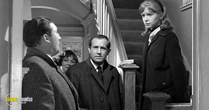 A still #36 from Girl in the Headlines (1963)