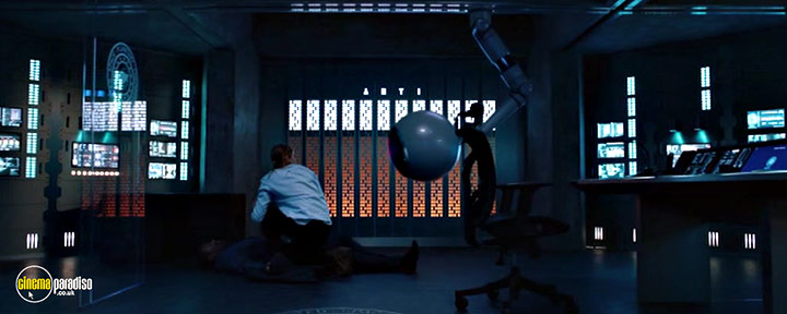 A still #8 from 2036 Origin Unknown (2018)