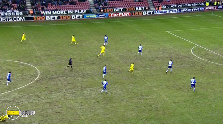 A still #11 from Tottenham Hotspur: Season Review 09/10 (2010)