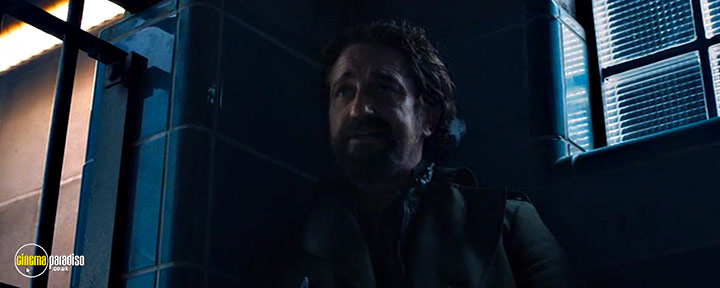 A still #21 from Copshop (2021)