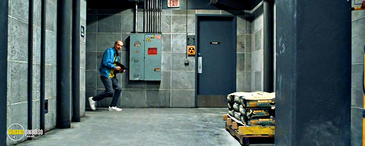 A still #13 from Copshop (2021)