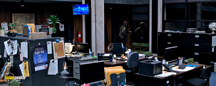 A still #9 from Copshop (2021)