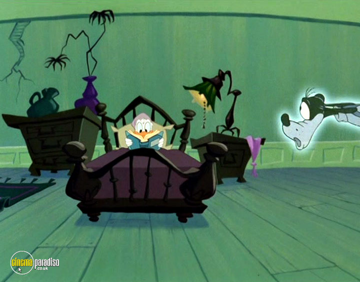 A still #35 from Mickey's House of Villains (2002)