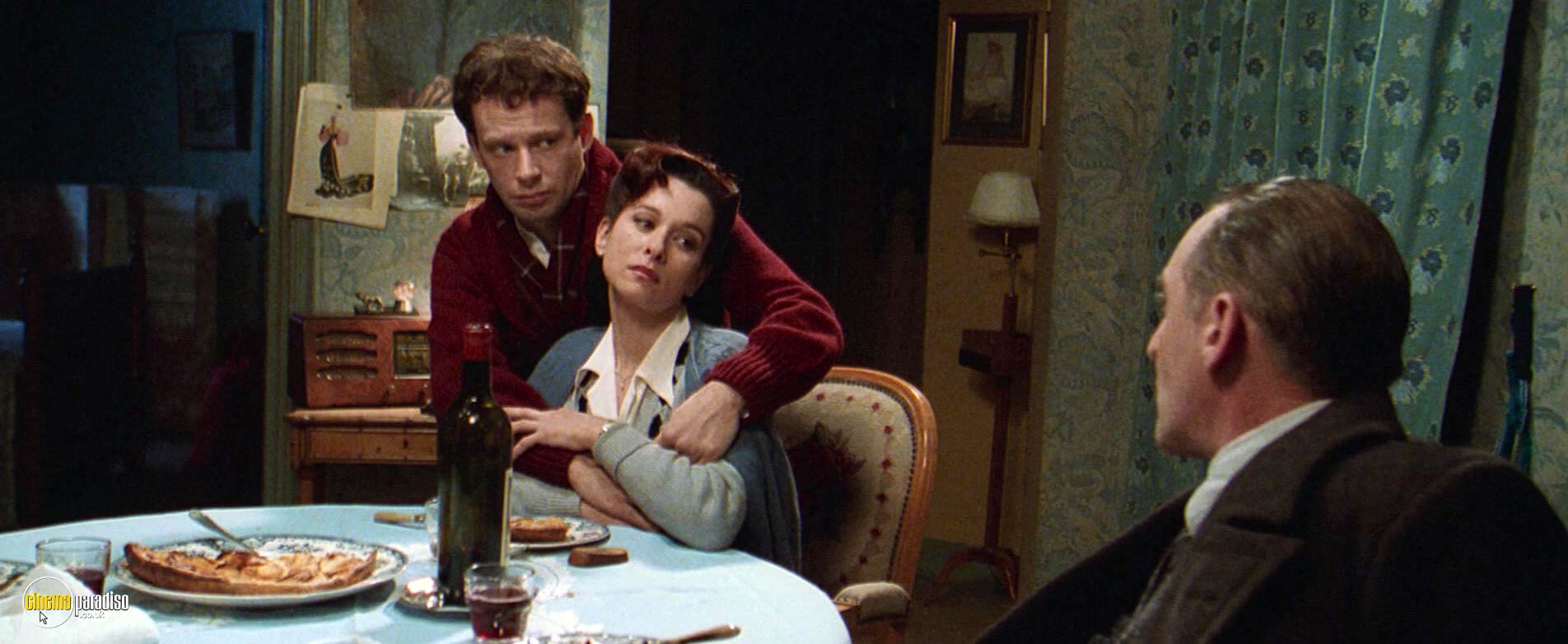 A still from Laissez-Passer (2002) 