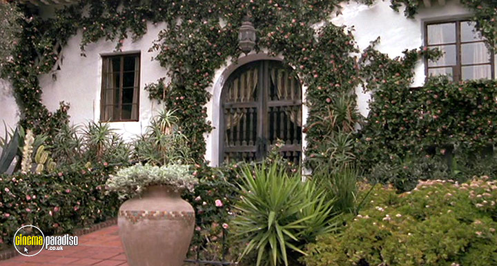 A still #22 from Hanging Up (2000)