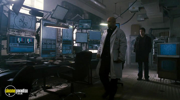 A still #28 from White Noise 2: The Light (2006)