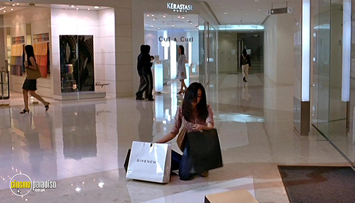 A still #34 from The Eye 2 (2004)