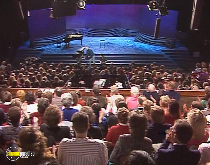 A still #1 from An Audience with Peter Ustinov (1988)