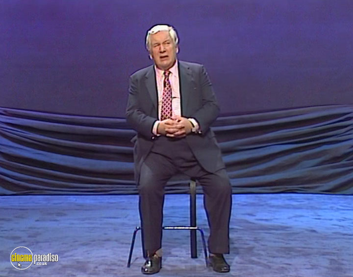 A still #2 from An Audience with Peter Ustinov (1988)