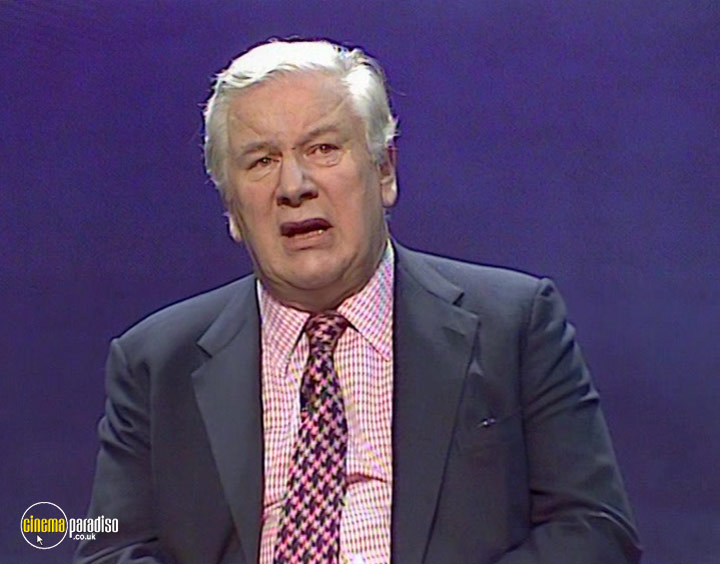 A still #3 from An Audience with Peter Ustinov (1988)