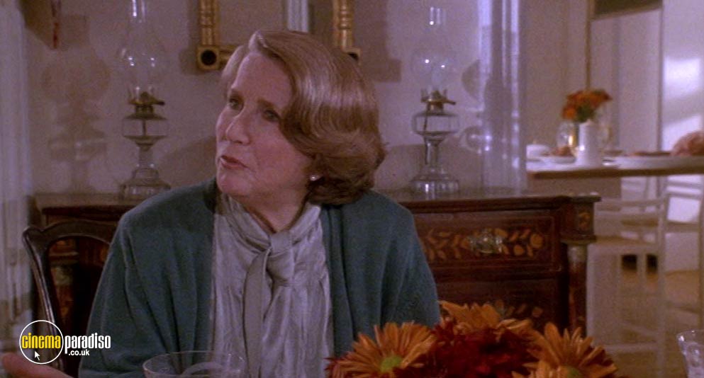 A still from HouseSitter (1992) 