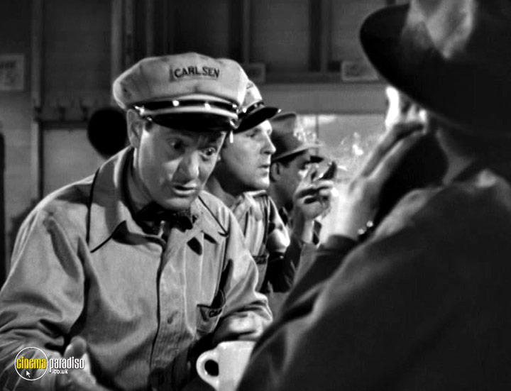 A still #19 from They Drive by Night (1940)