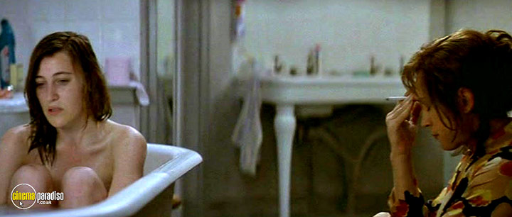 A still #7 from Those Who Love Me Can Take the Train (1998)