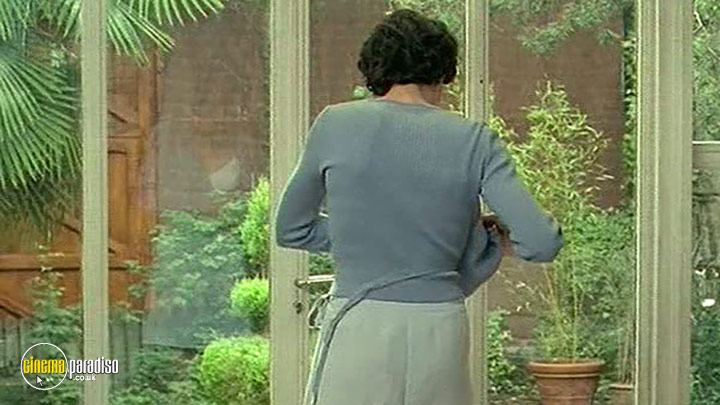 A still #4 from Le Secret (2001)