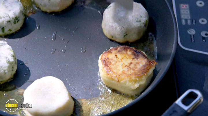 A still #15 from Simply Raymond Blanc: Series 2 (2022)