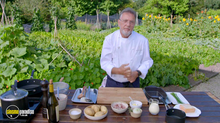 A still #5 from Simply Raymond Blanc: Series 2 (2022)
