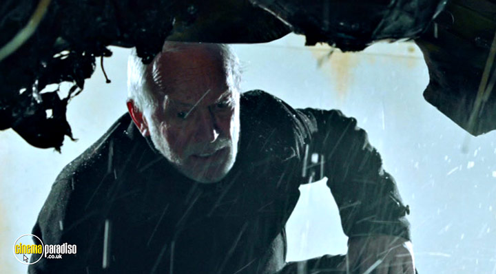 A still #16 from Inanimate (2015)