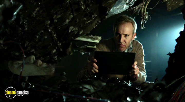 A still #5 from Inanimate (2015)
