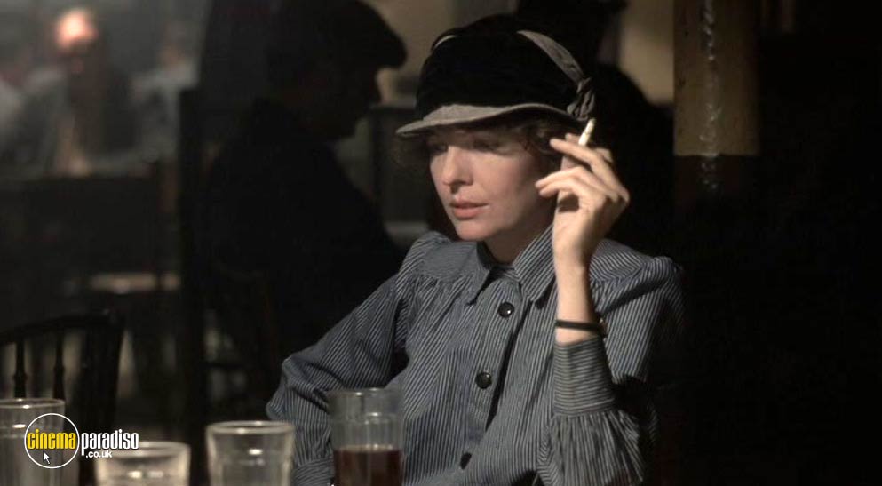 A still from Reds (1981) 