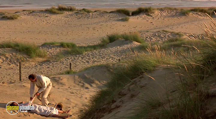 A still #16 from Reds (1981)