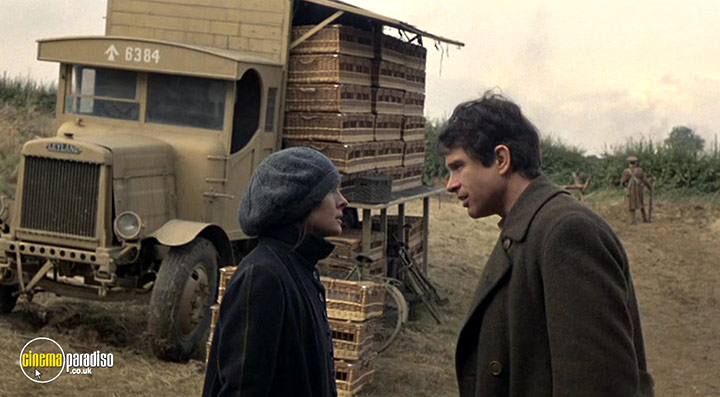A still #10 from Reds (1981)