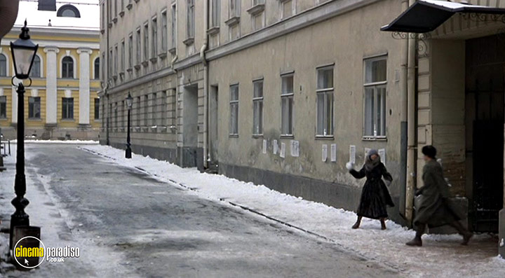 A still #3 from Reds (1981)