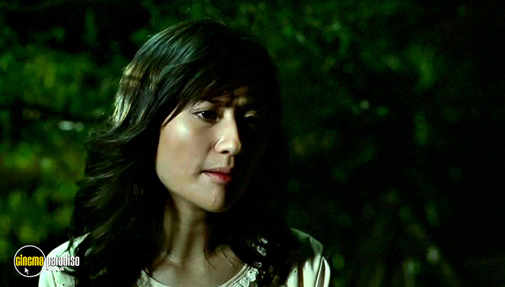 A still #24 from Lizard Woman (2004)